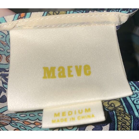 Anthropologie Maeve White 100% Silk Split Sleeve Mandala Print Blouse Top Sz M - Picture 10 of 11